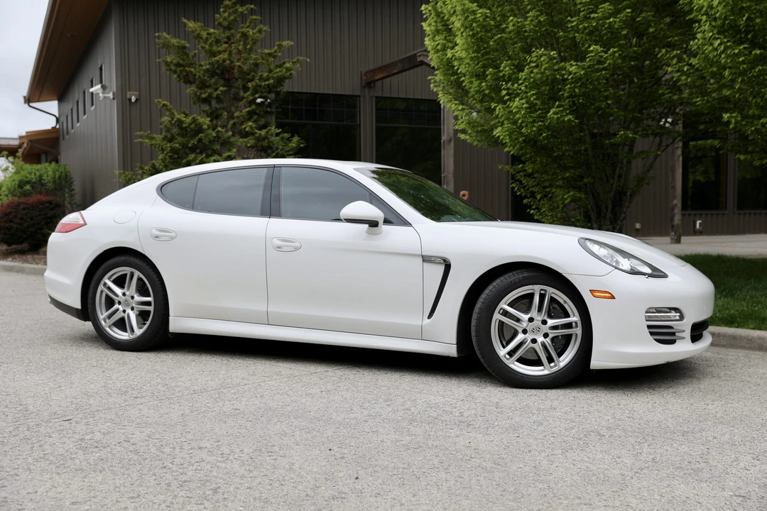 2012 Porsche 970 Panamera - Image 30 of 31