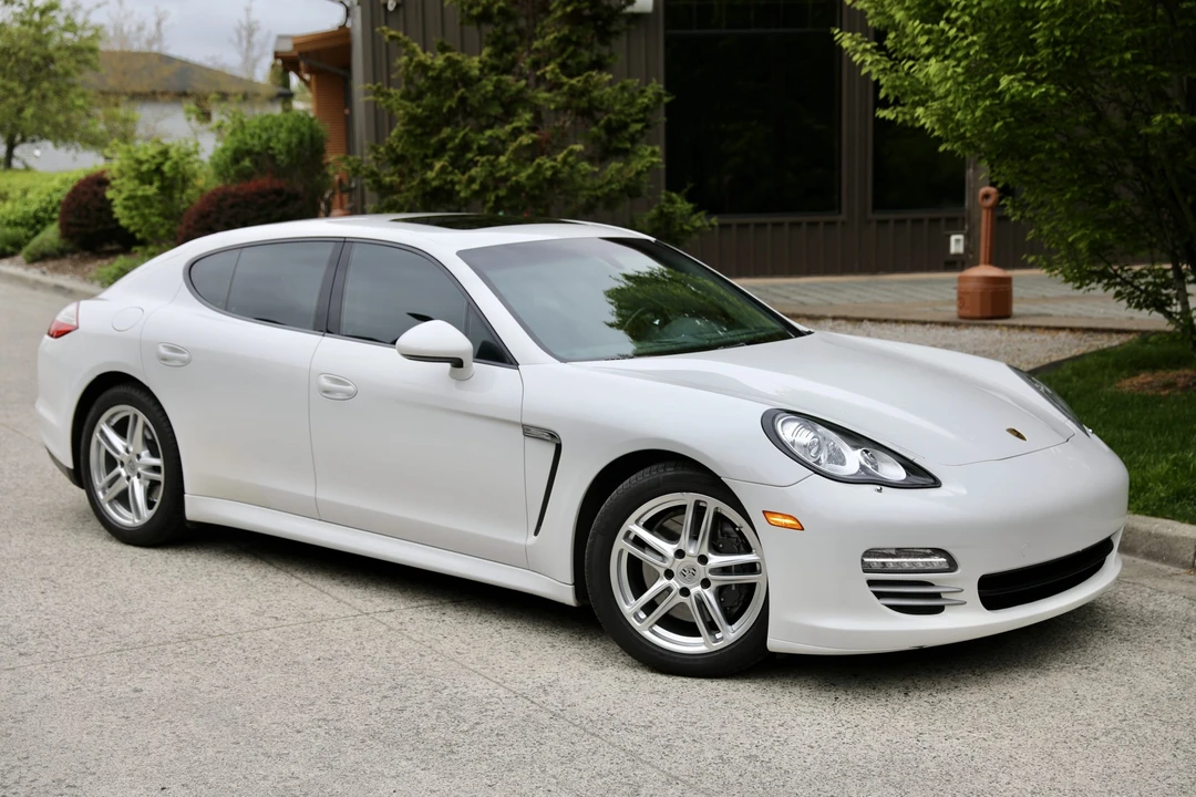 2012 Porsche 970 Panamera - Image 27 of 31