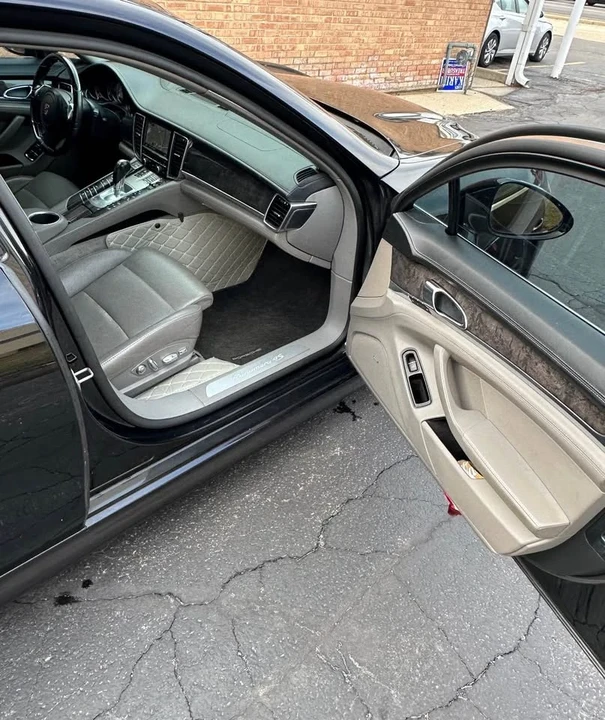 2012 Porsche 970 Panamera 4S - Image 3 of 5