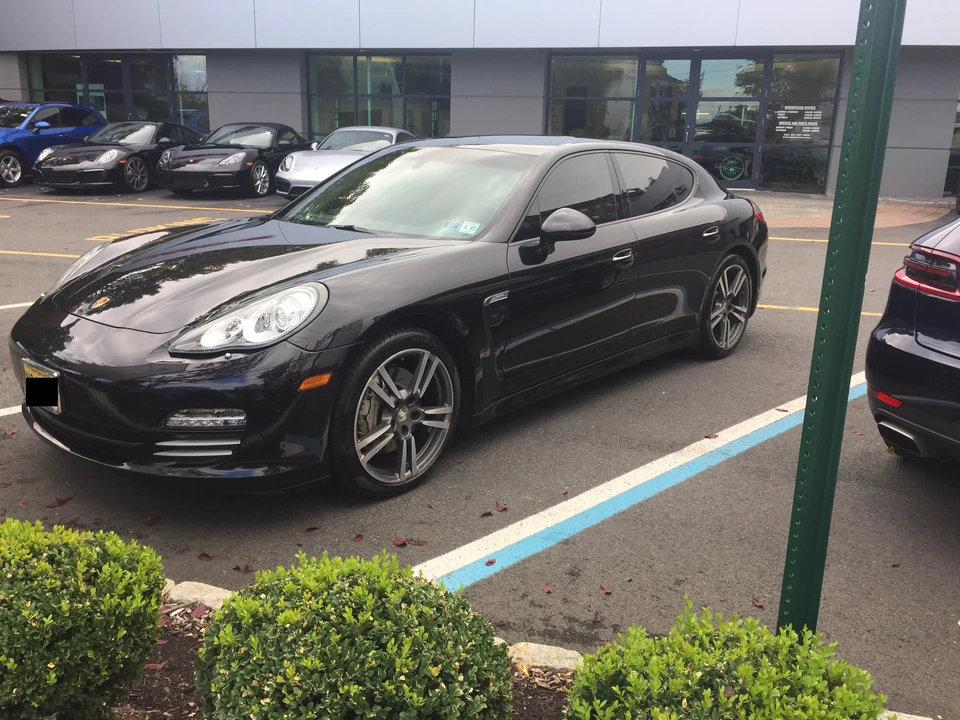 2012 Porsche 970 Panamera 4S - Image 4 of 8