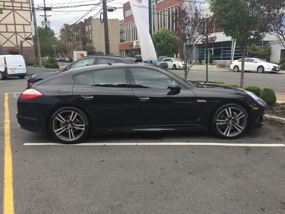 2012 Porsche 970 Panamera 4S - Image 2 of 8