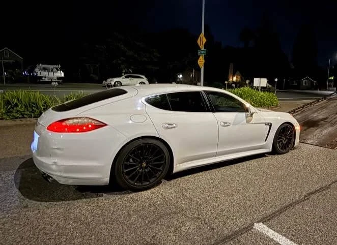 2012 Porsche 970 Panamera 4S - Image 4 of 4