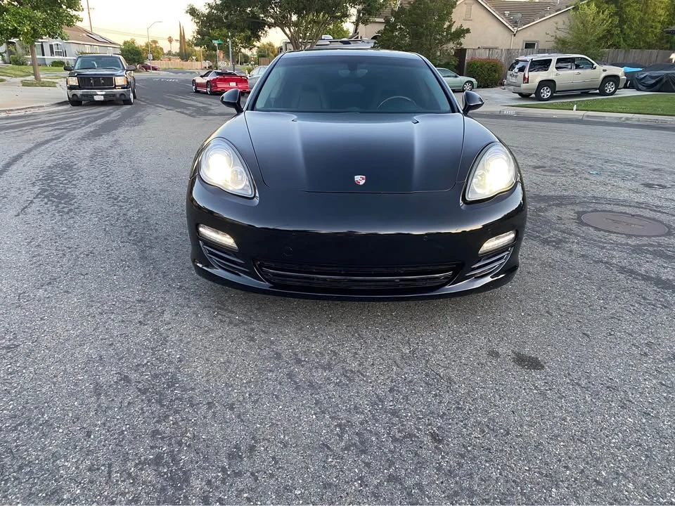 2012 Porsche 970 Panamera 4S - Image 9 of 16