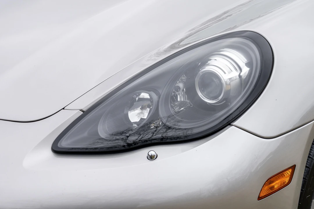 2012 Porsche 970 Panamera 4S - Image 18 of 31