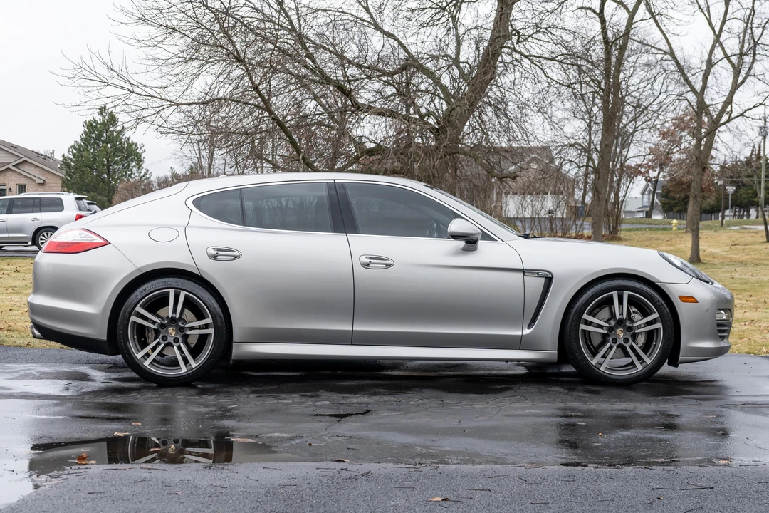 2012 Porsche 970 Panamera 4S - Image 9 of 31