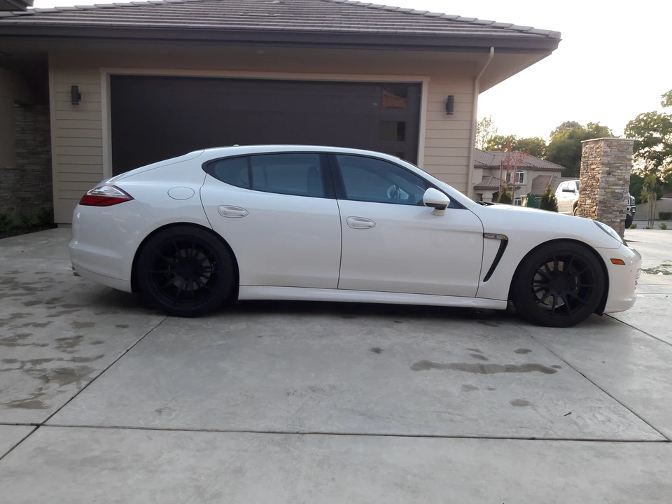 2012 Porsche 970 Panamera - Image 2 of 4