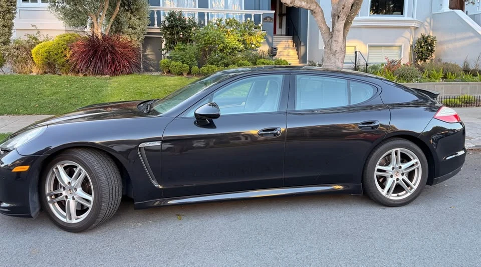 2012 Porsche 970 Panamera - Image 2 of 8