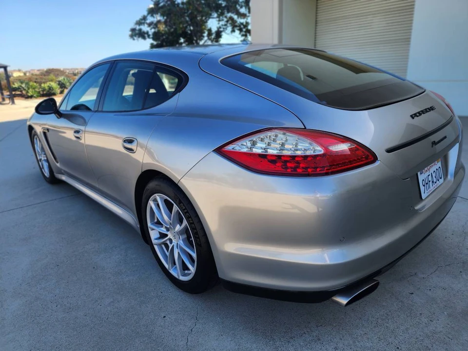 2012 Porsche 970 Panamera - Image 9 of 24
