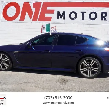 2012 Porsche Panamera Sedan