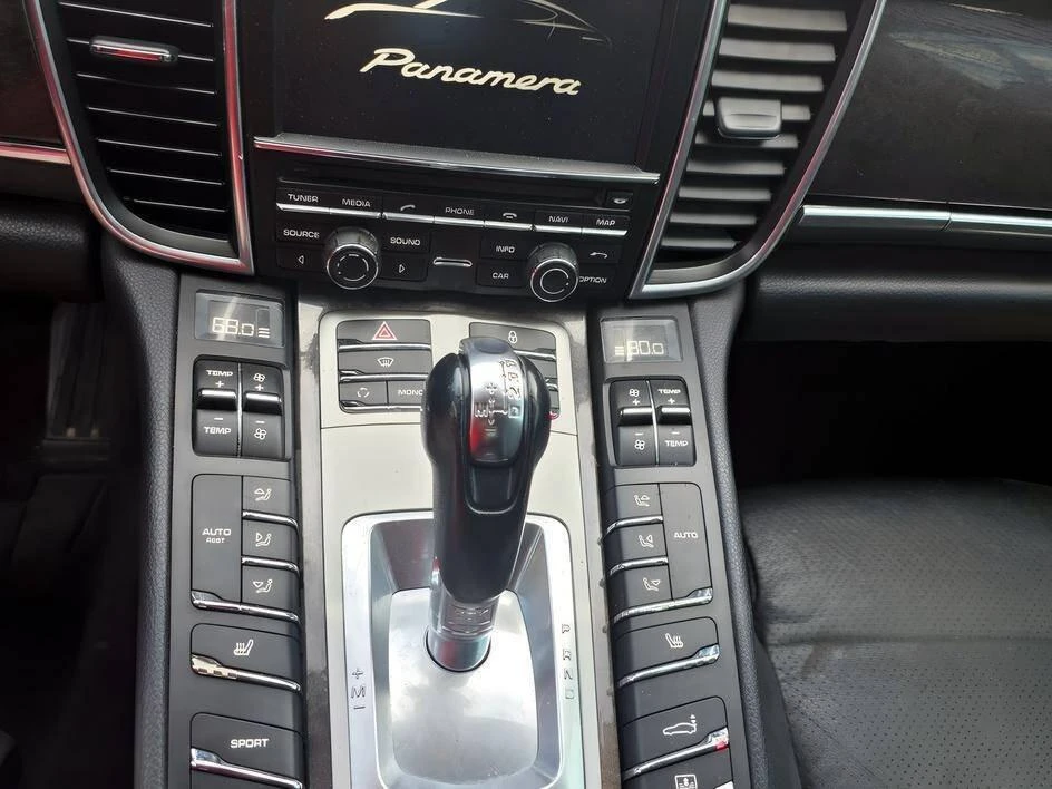 2012 Porsche Panamera - Image 10 of 11