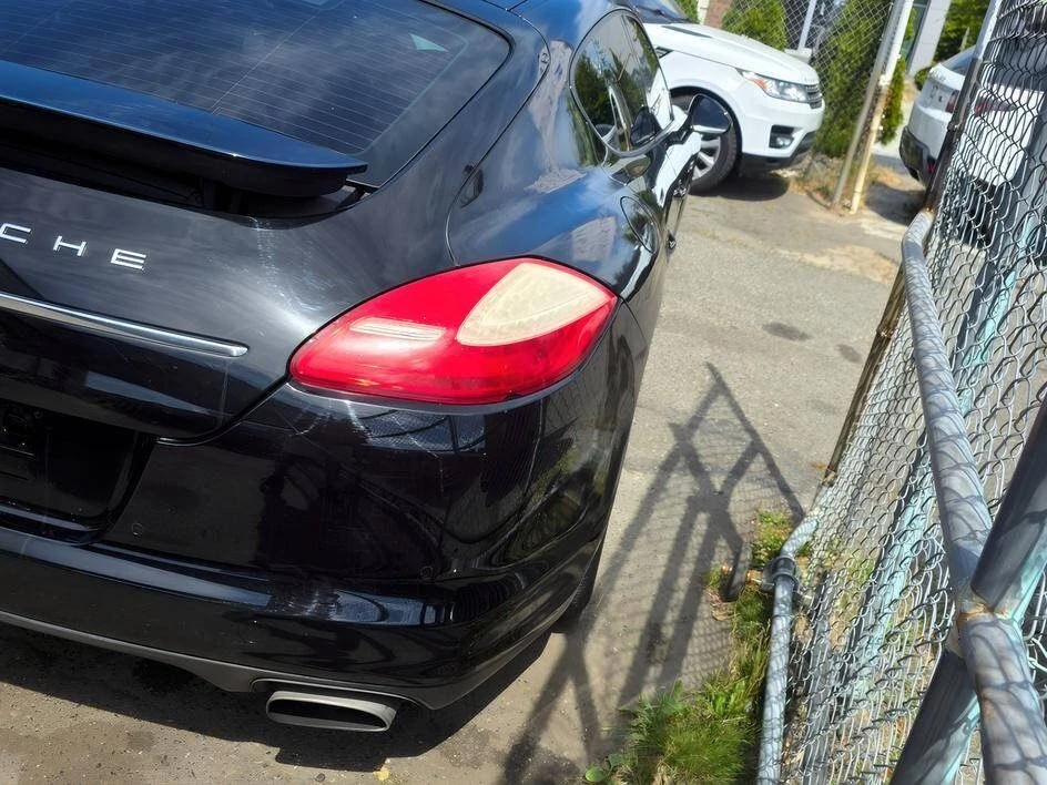 2012 Porsche Panamera - Image 6 of 11