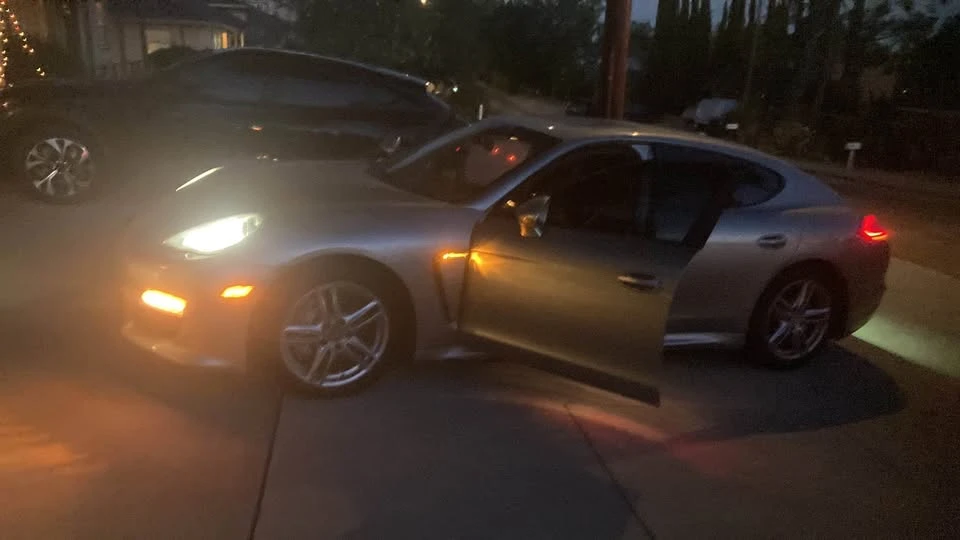 2012 Porsche Panamera - Image 16 of 16