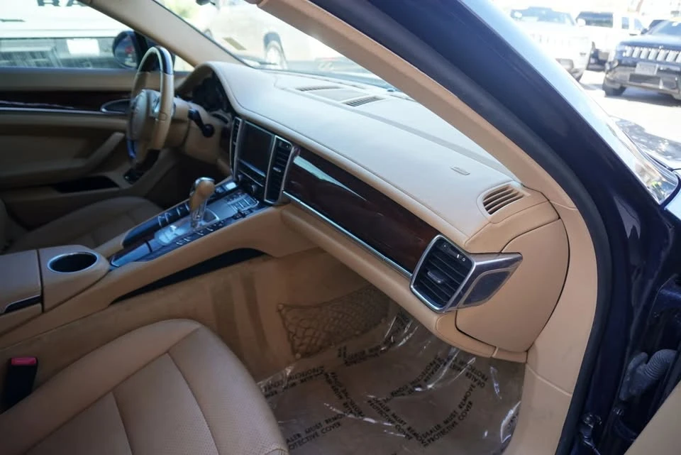 2012 Porsche Panamera - Image 19 of 20