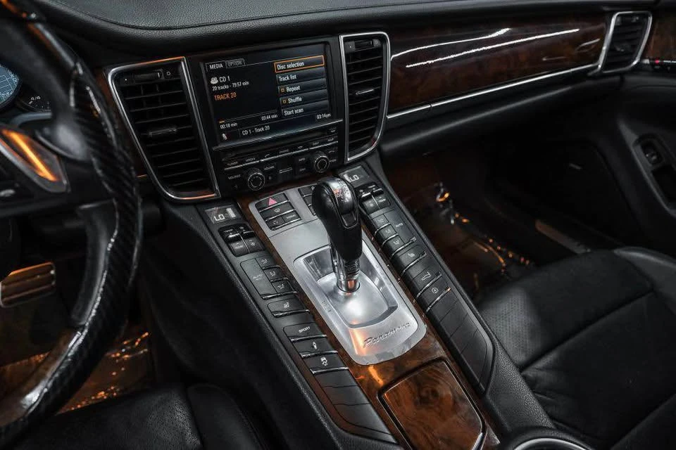2012 Porsche 970 Panamera - Image 8 of 13