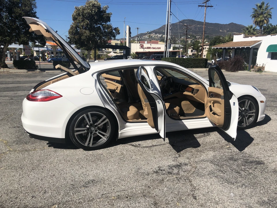 2012 Porsche 970 Panamera S - Image 11 of 31