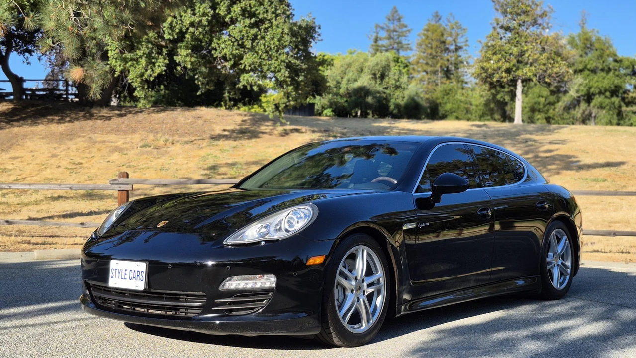 2012 Porsche 970 Panamera S - Image 9 of 31