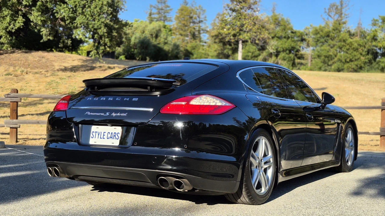 2012 Porsche 970 Panamera S - Image 26 of 31