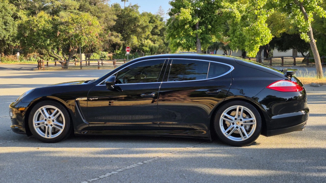 2012 Porsche 970 Panamera S - Image 13 of 31