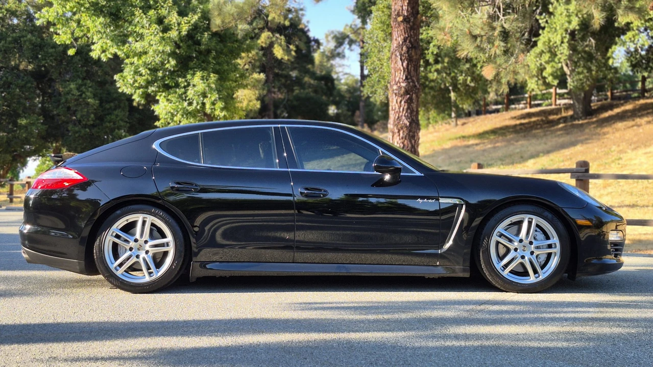 2012 Porsche 970 Panamera S - Image 29 of 31