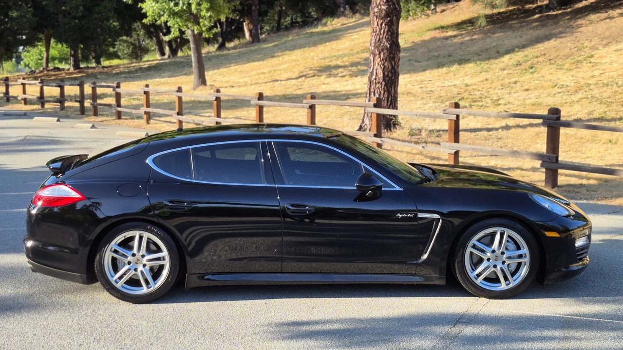 2012 Porsche 970 Panamera S - Image 30 of 31