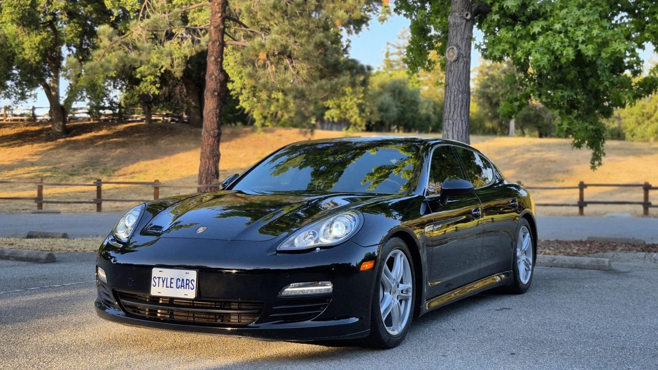 2012 Porsche 970 Panamera S - Image 3 of 31
