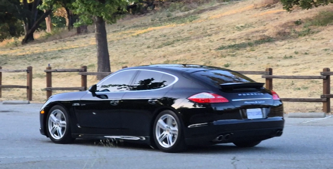 2012 Porsche 970 Panamera S - Image 16 of 31