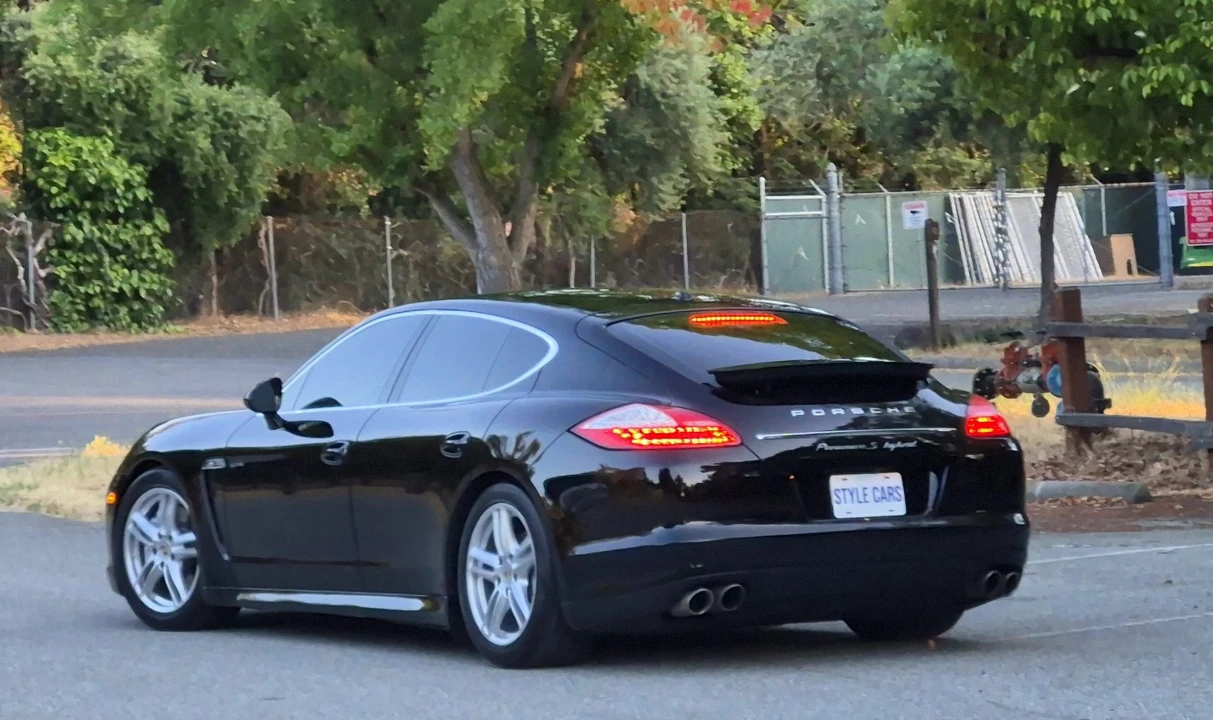 2012 Porsche 970 Panamera S - Image 17 of 31