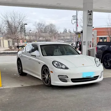 2012 Porsche Panamera 4 S