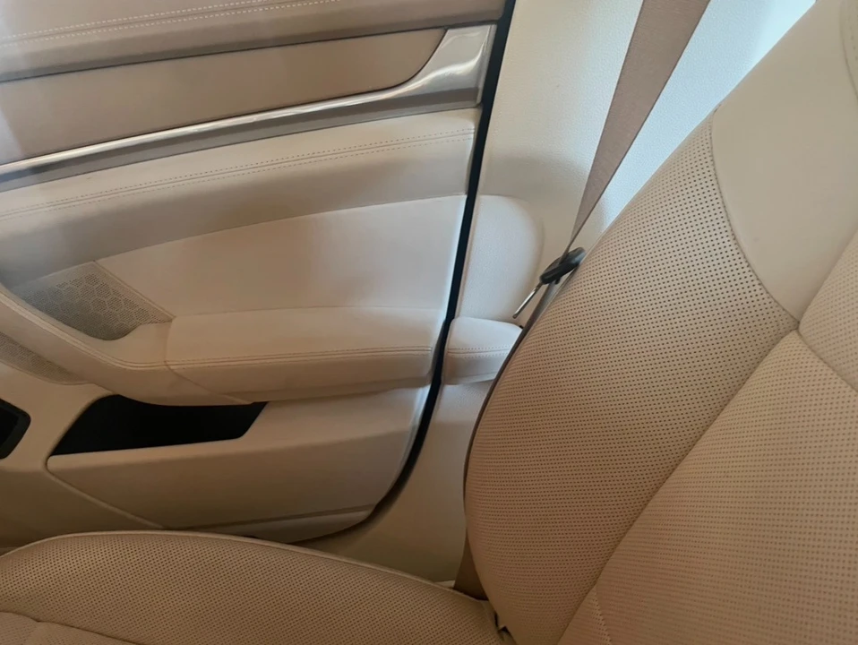 2012 Porsche 970 Panamera 4S - Image 8 of 9