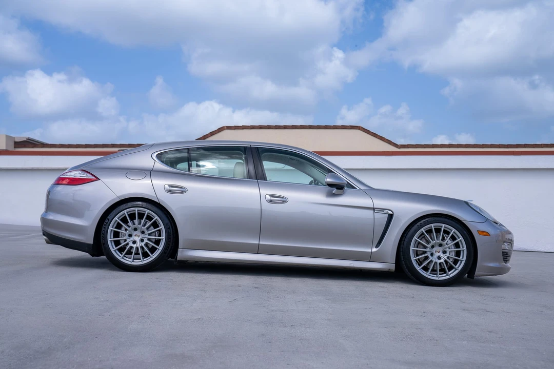 2012 Porsche 970 Panamera S - Image 9 of 31