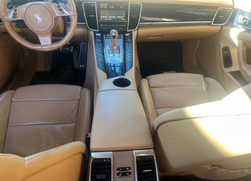 2012 Porsche Panamera - Image 11 of 12