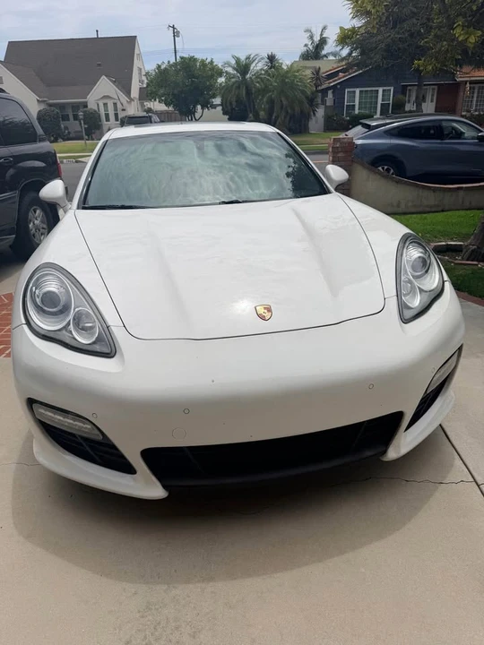 2012 Porsche Panamera - Image 2 of 8