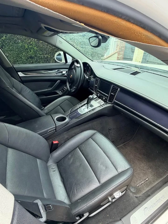 2012 Porsche Panamera - Image 6 of 8