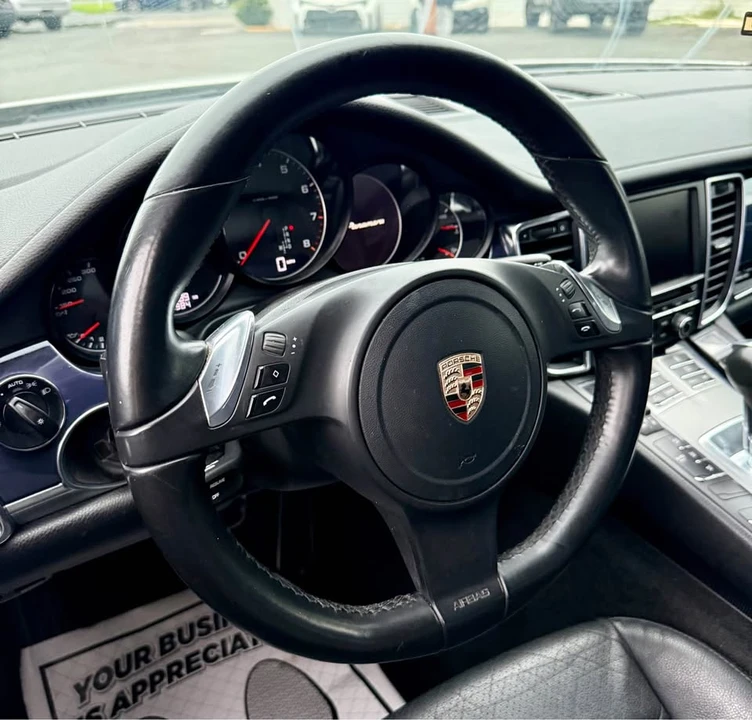 2012 Porsche Panamera - Image 4 of 7