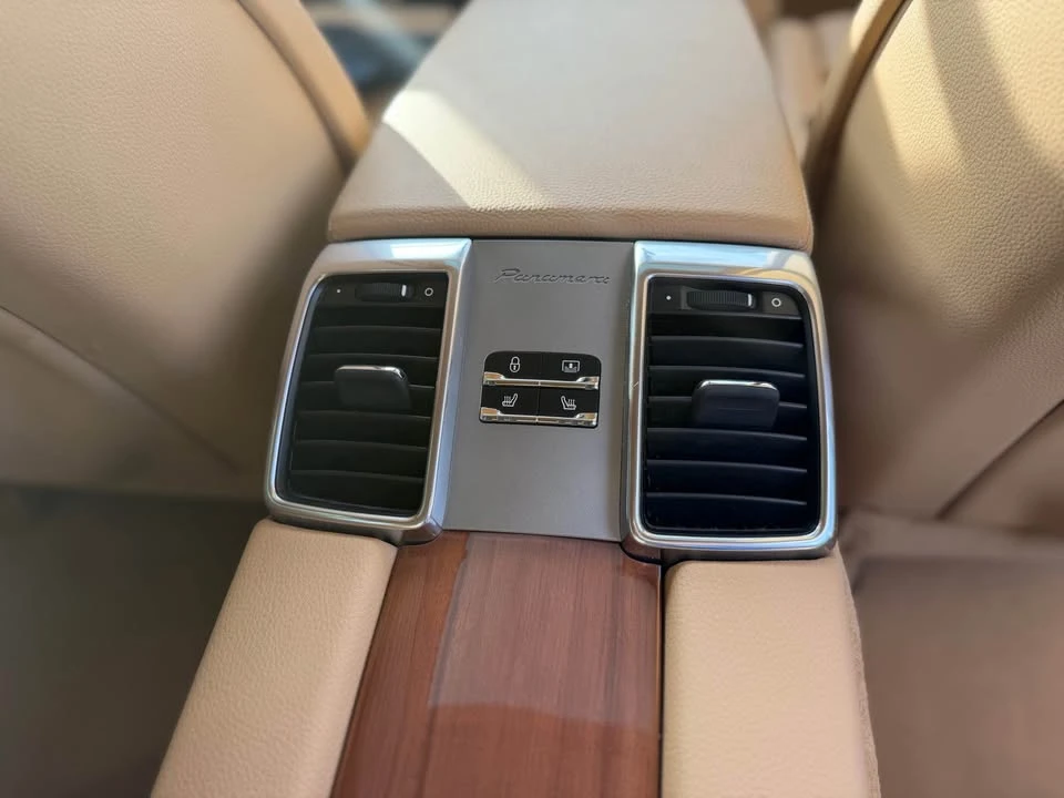 2012 Porsche Panamera - Image 12 of 20