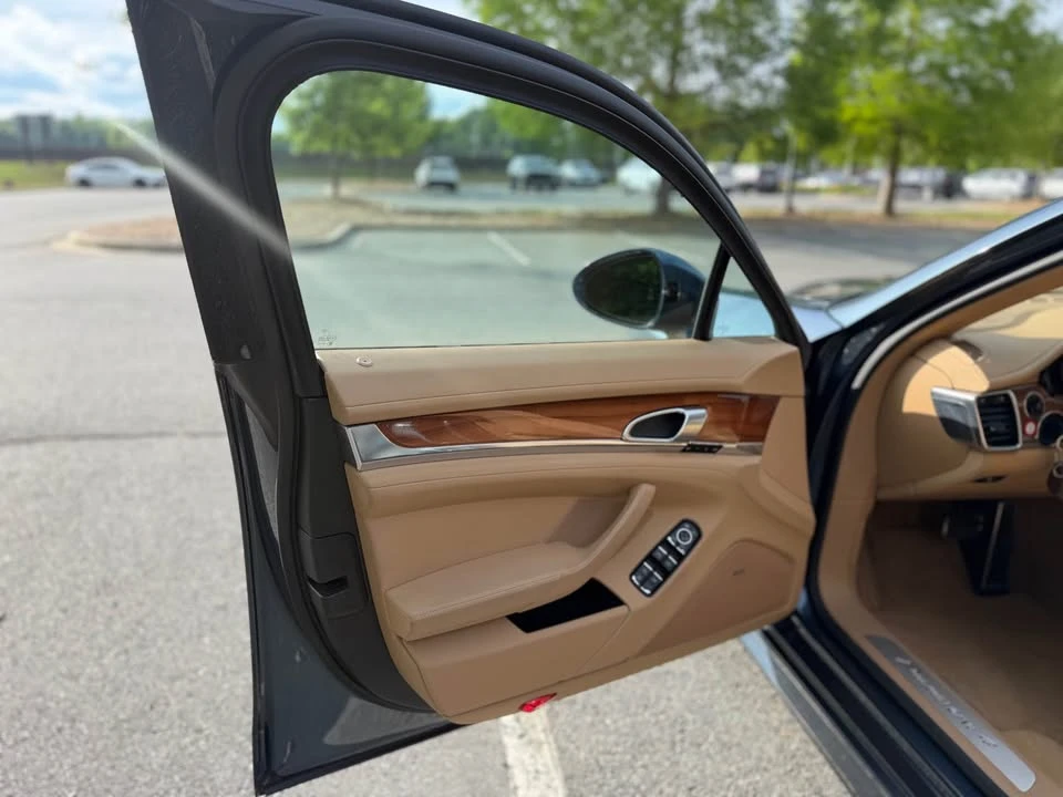2012 Porsche Panamera - Image 16 of 20