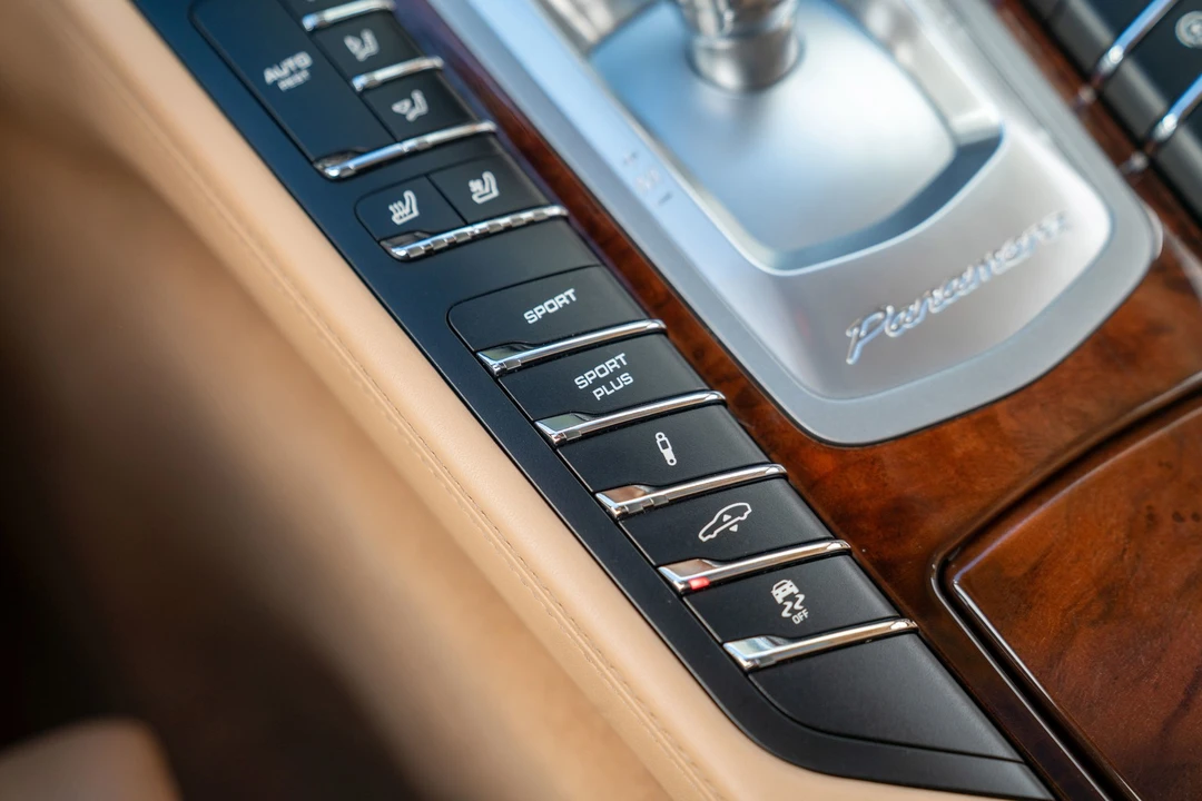 2012 Porsche 970 Panamera Turbo - Image 23 of 31