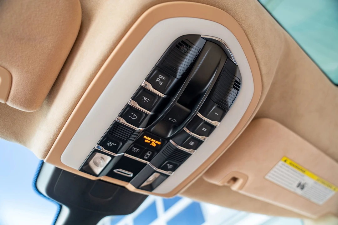 2012 Porsche 970 Panamera Turbo - Image 25 of 31