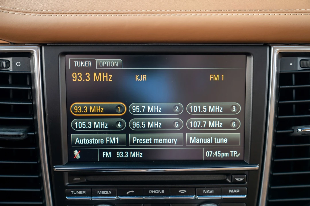 2012 Porsche 970 Panamera Turbo - Image 18 of 31