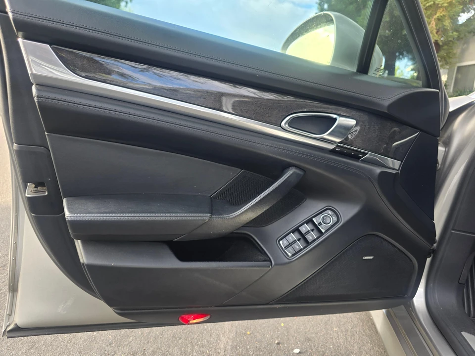 2012 Porsche 970 Panamera Turbo - Image 27 of 31