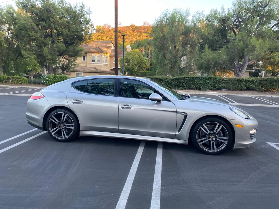 2012 Porsche 970 Panamera - Image 8 of 31