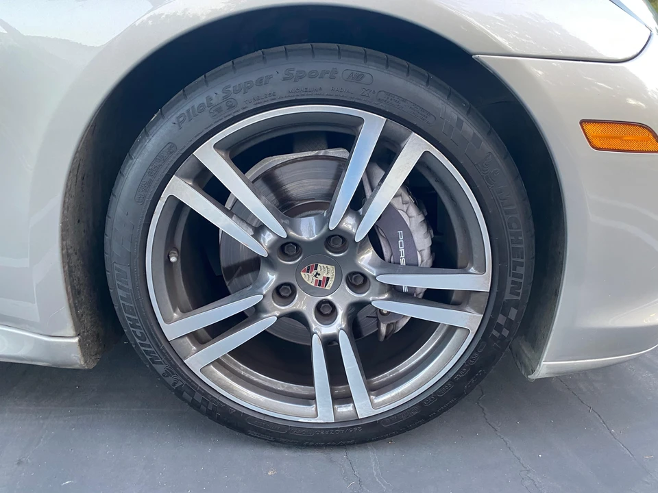 2012 Porsche 970 Panamera - Image 26 of 31