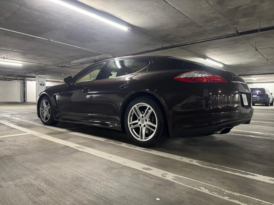 2012 Porsche 970 Panamera - Image 27 of 31