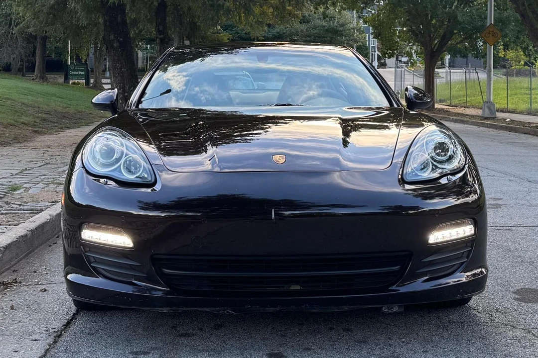2012 Porsche 970 Panamera - Image 2 of 31