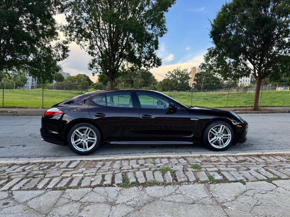 2012 Porsche 970 Panamera - Image 16 of 31