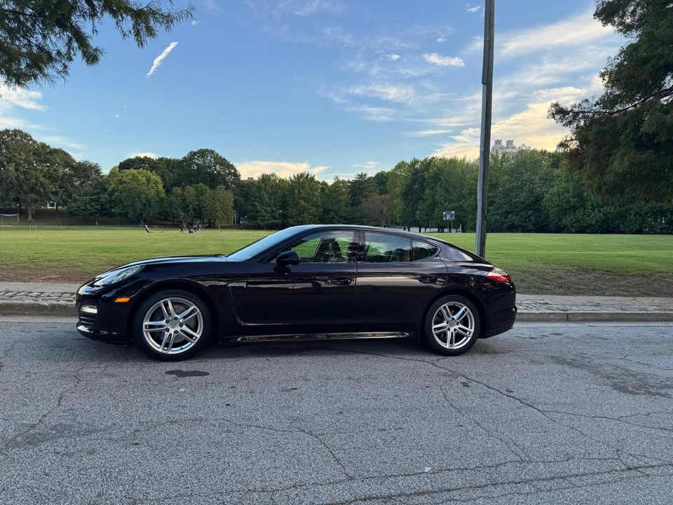 2012 Porsche 970 Panamera - Image 9 of 31
