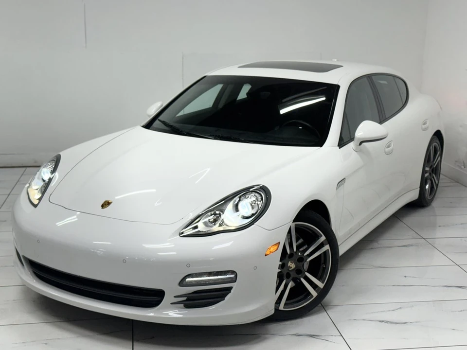 2012 Porsche 970 Panamera - Image 7 of 31