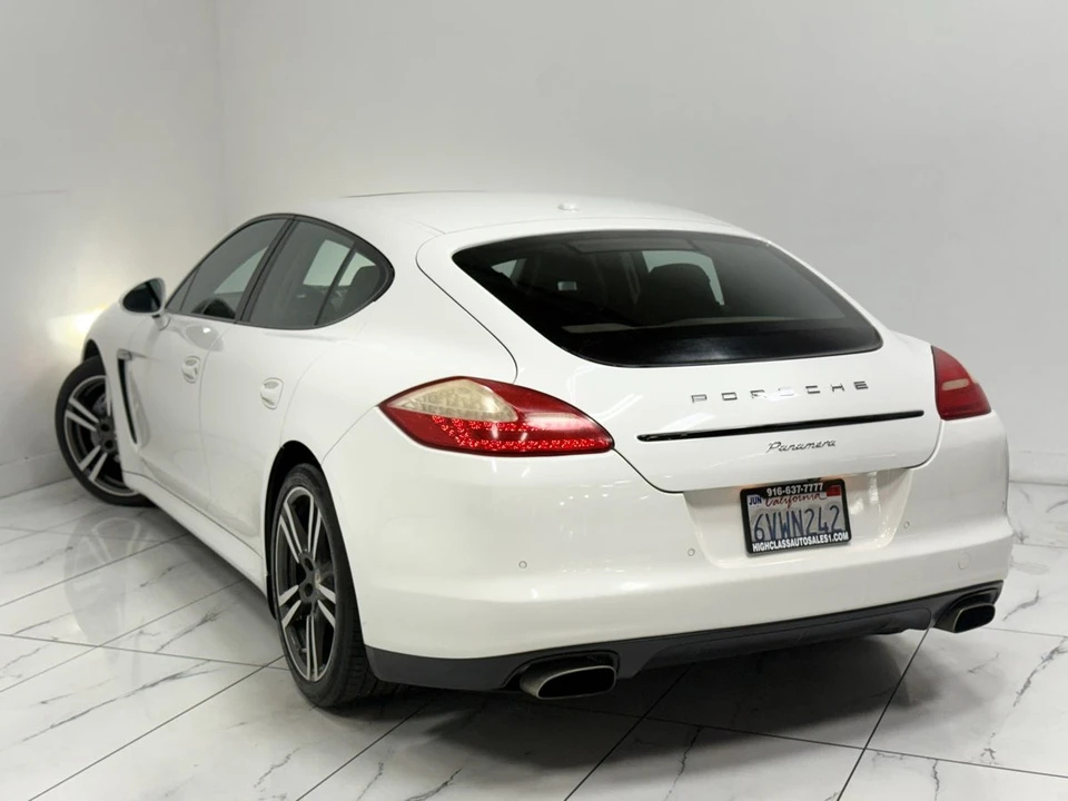 2012 Porsche 970 Panamera - Image 8 of 31
