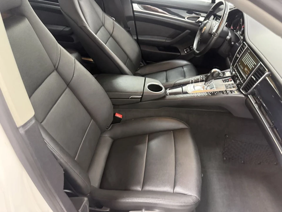 2012 Porsche 970 Panamera - Image 28 of 31