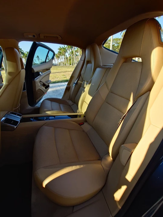 2012 Porsche Panamera - Image 24 of 31
